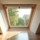 Chambre attenante moderne avec Velux et moustiquaire